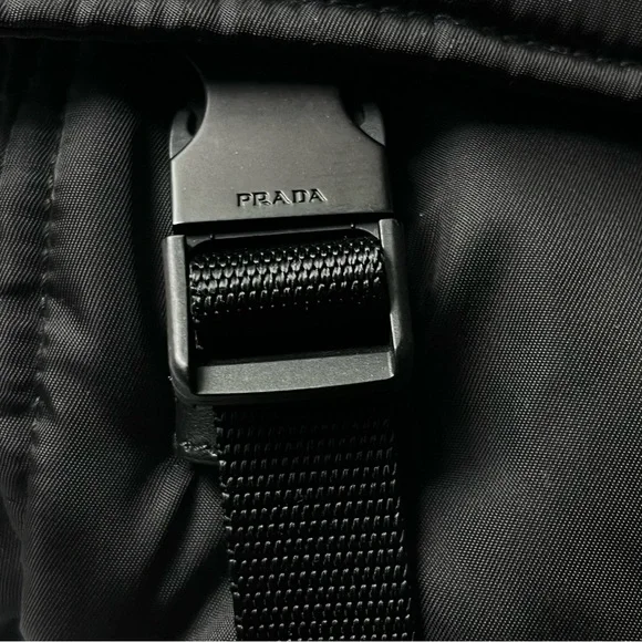 Prada Authentic Logo Stripe Messenger Bag Tessuto - Picture 8 of 16